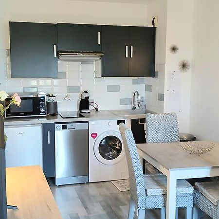 Cosy Appartement Dans Une Villa Avec Piscine, Proche Du Centre Et De La Mer กาบูร์ก ภายนอก รูปภาพ