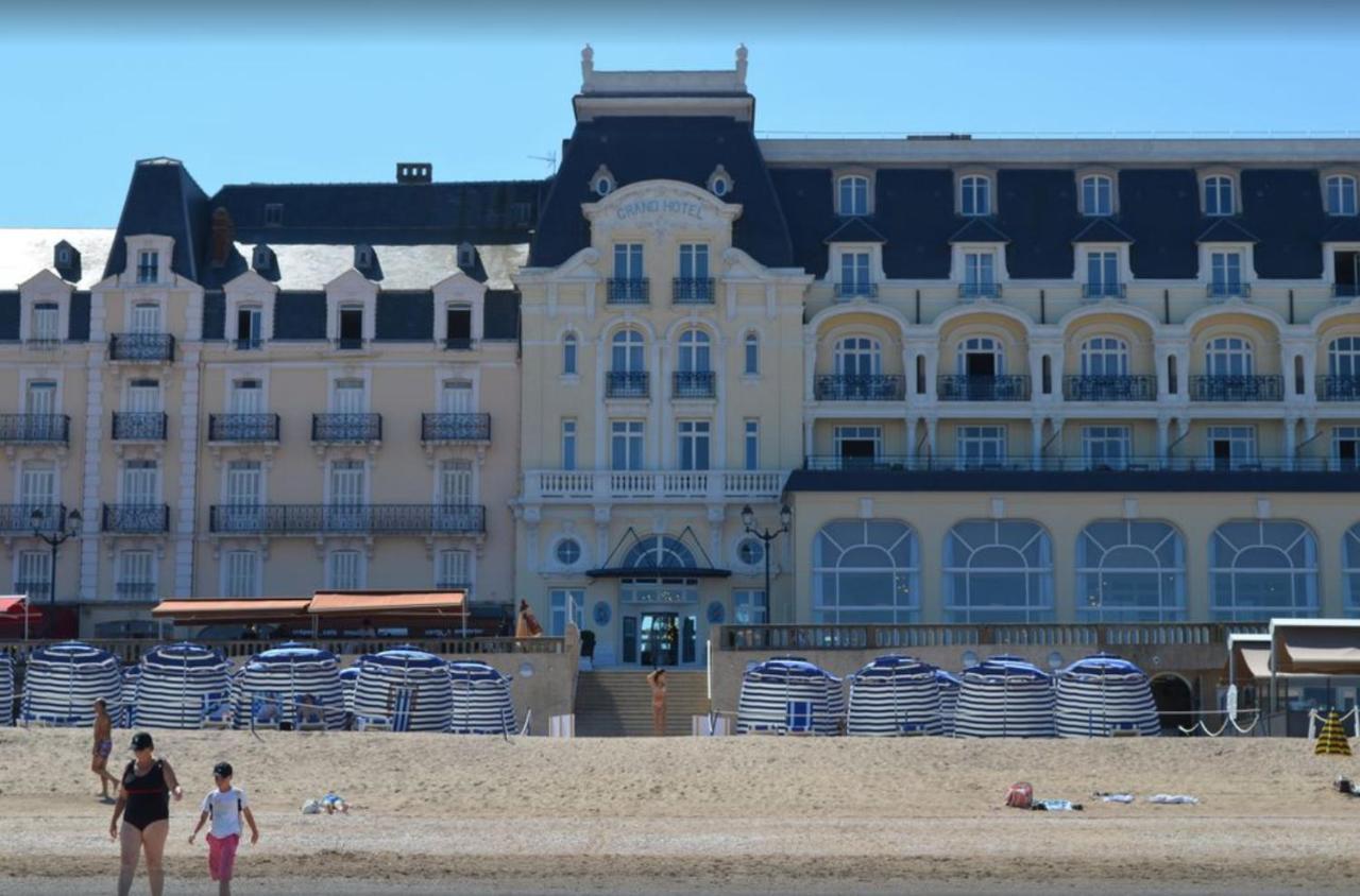 Cosy Appartement Dans Une Villa Avec Piscine, Proche Du Centre Et De La Mer กาบูร์ก ภายนอก รูปภาพ