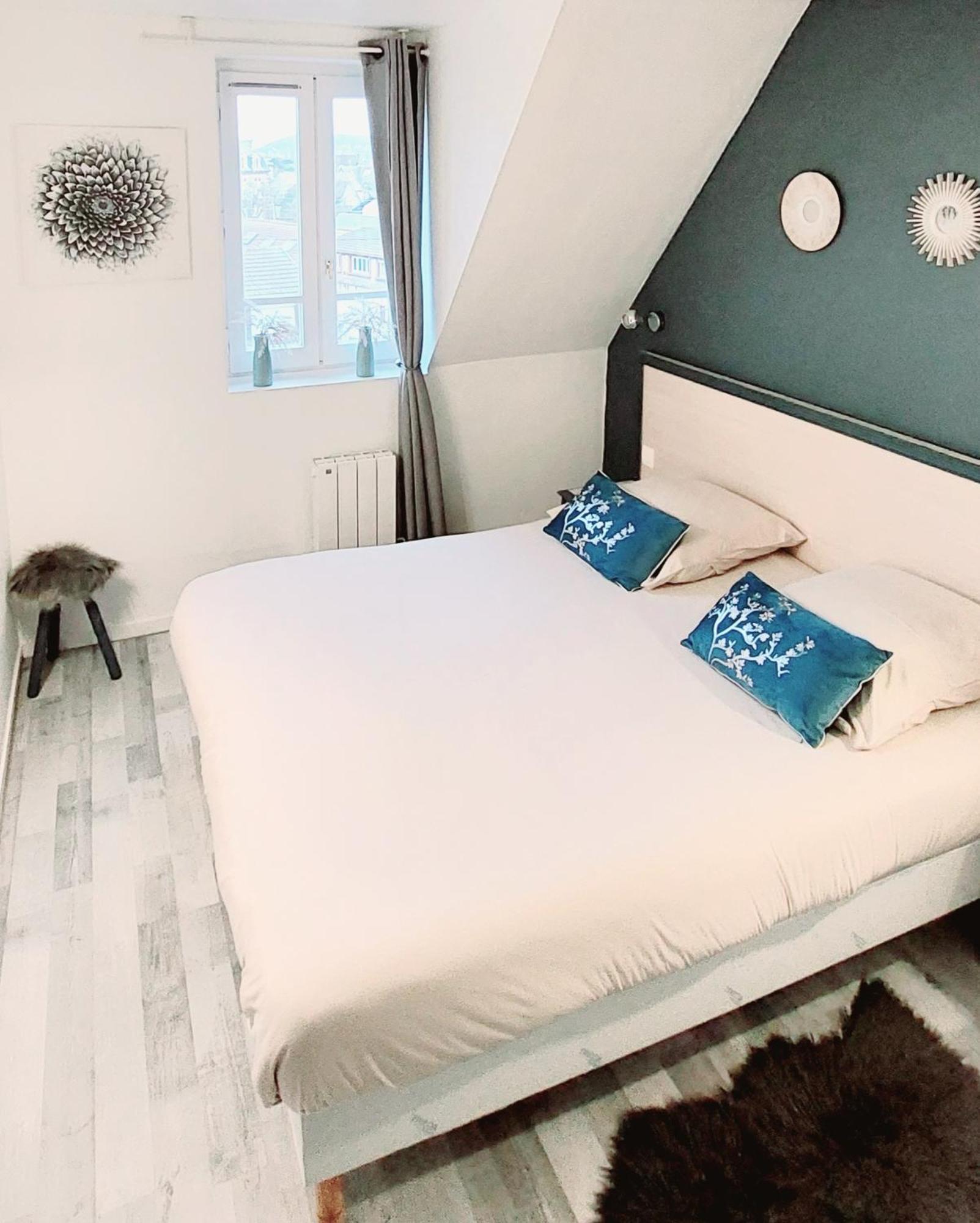 Cosy Appartement Dans Une Villa Avec Piscine, Proche Du Centre Et De La Mer กาบูร์ก ภายนอก รูปภาพ